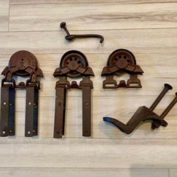 Vintage Barn Door Hardware Rollers - Picture 1 of 3